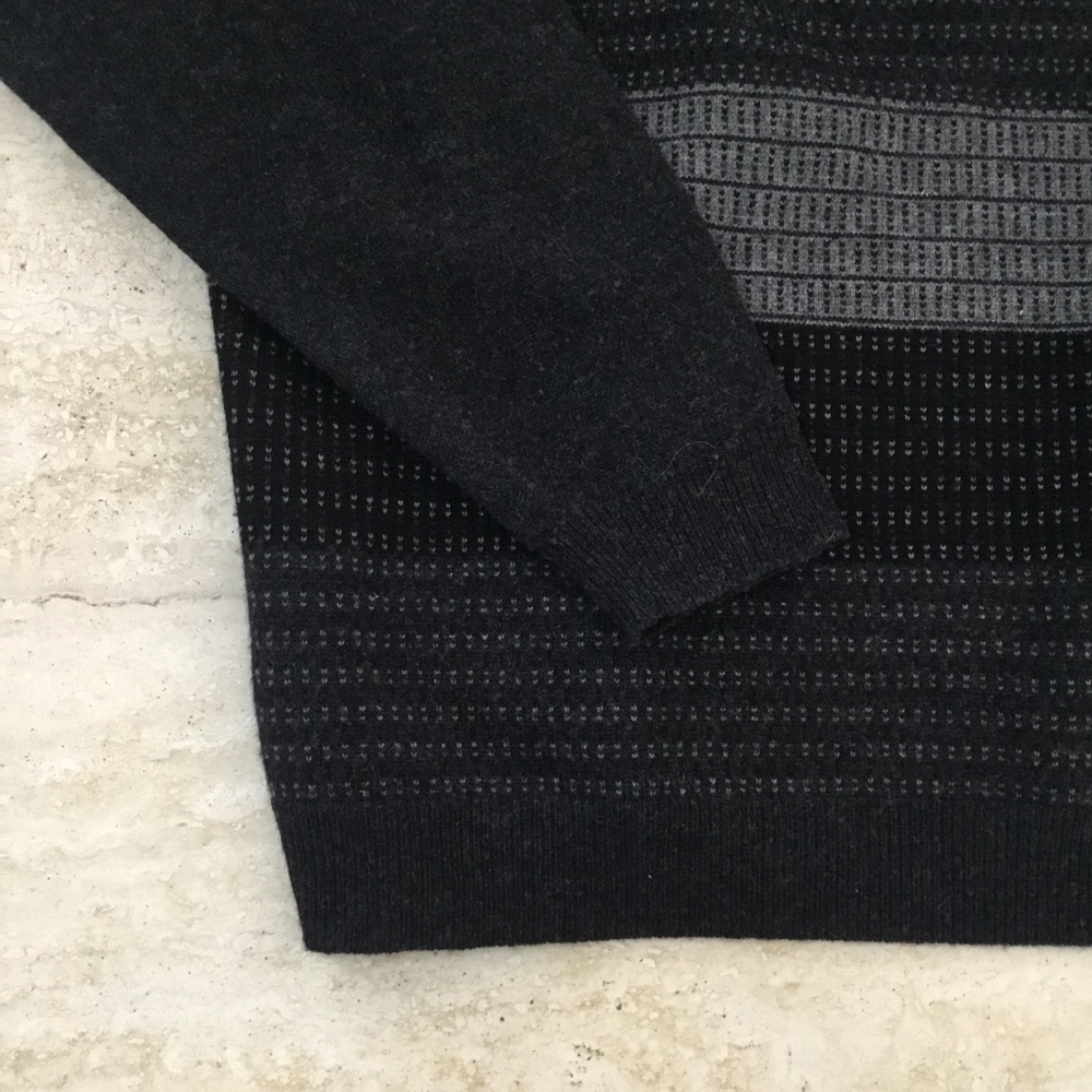 Impermeable Platinum Merino Silk Cashmere Sweater - Size XL - Picture 6 of 9